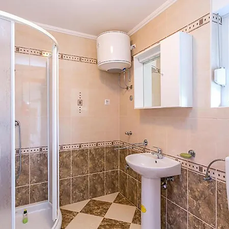 Apartment Schöne 2-zimmer-wohnung In